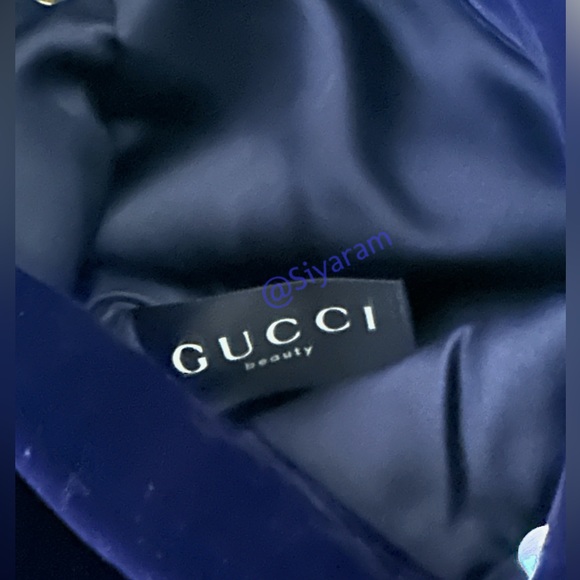 Gucci drawstring closure Toiletry  bag to crossbody bag - Picture 7 of 7